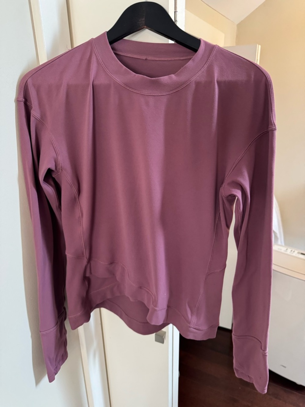 LULULEMON EUC CLOSE TO CROSSING LONG SLEEVE/ RULU/ Plumful - Picture 2 of 12